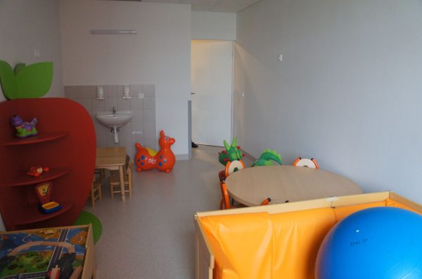 Vaikų ligų skyriaus pokyčiai po renovacijos džiugina ir medikus, ir pacientus bei jų tėvelius (Zitos Katkienės nuotr.)