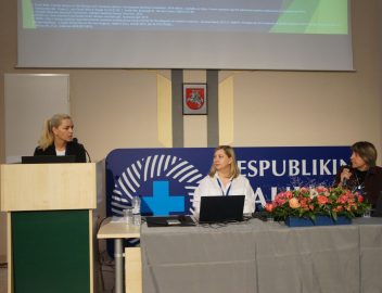 Pirmoji pranešimą „Dauginės mielomos diagnostika ir gydymas“ skaitė Respublikinės Šiaulių ligoninės gydytoja hematologė Asta Povilauskienė.