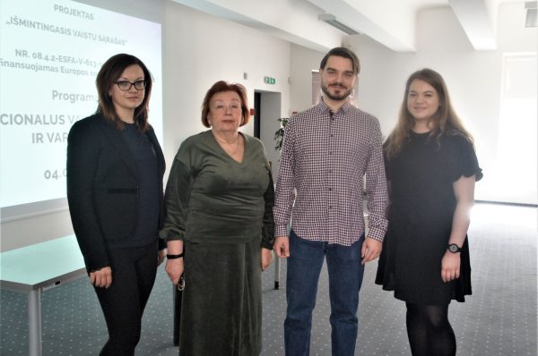 Konferencijos lektoriai Evelina Klepšytė – Janauskienė (iš kairės), Jūratė Greičiuvienė, Benediktas Jonuška ir otorinolaringologė Edita Samackaitė. (Zitos Katkienės nuotr.)